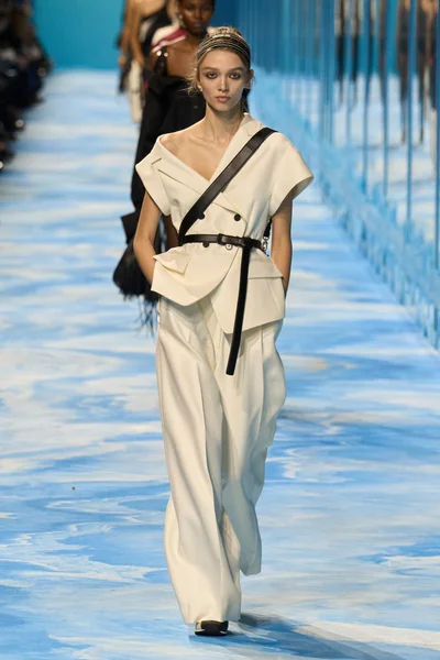 Look 56